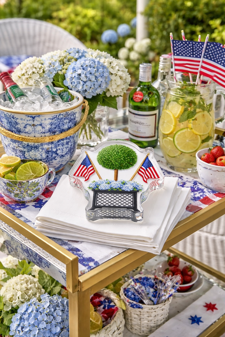 Maven Home Americana acrylic napkin weight - view 03